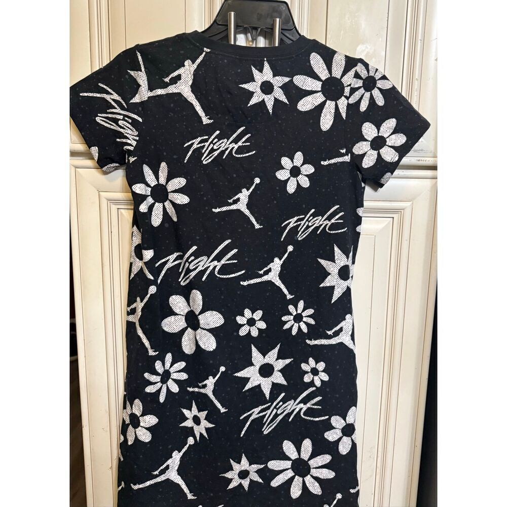 Jordan Girls Floral Flight Short Sleeve T-Shirt Dress Black White Sz 12-13 Years